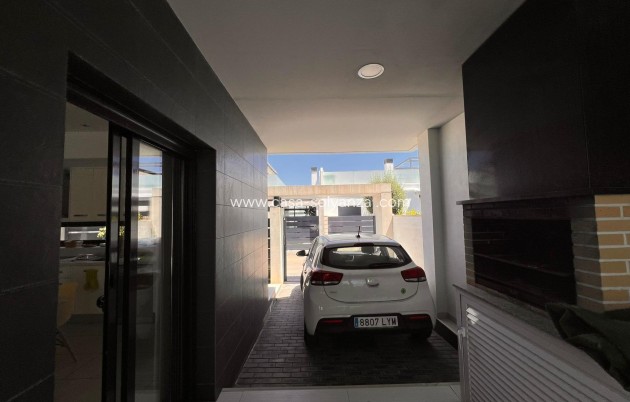 Herverkoop - Villa - Orihuela Costa - Lomas de Cabo Roig
