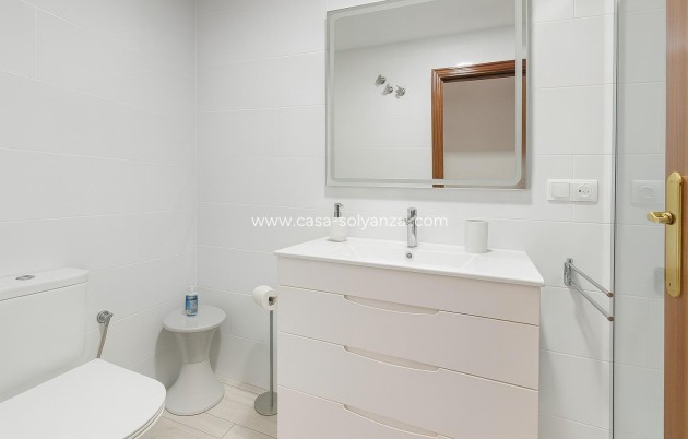 Herverkoop - Appartement / flat - Torrevieja - Acequion