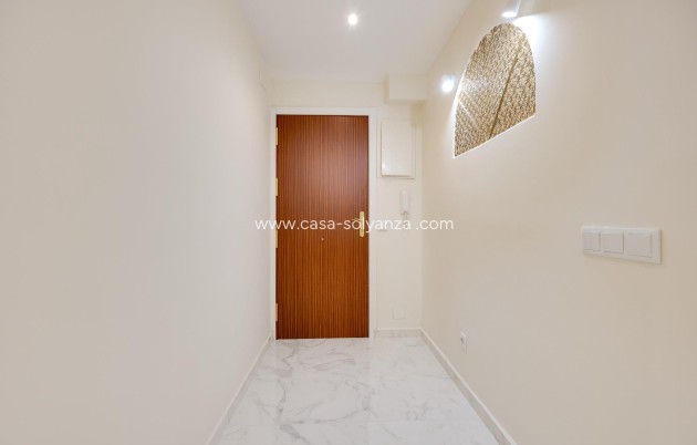 Wiederverkauf - Wohnung - Torrevieja - Center