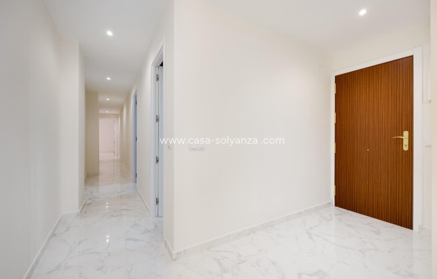 Wiederverkauf - Wohnung - Torrevieja - Center
