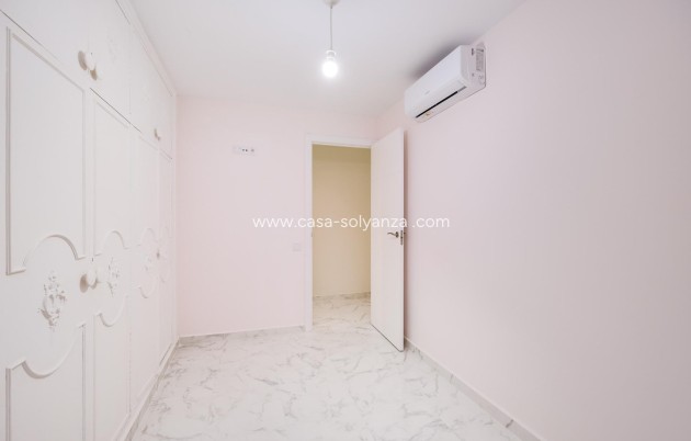 Wiederverkauf - Wohnung - Torrevieja - Center