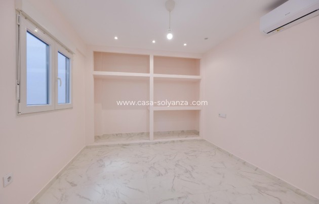 Wiederverkauf - Wohnung - Torrevieja - Center