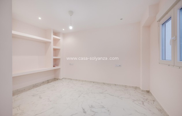 Wiederverkauf - Wohnung - Torrevieja - Center