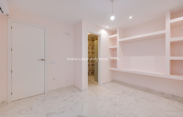 Wiederverkauf - Wohnung - Torrevieja - Center
