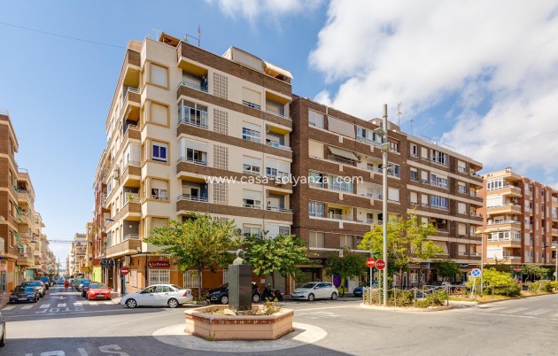 Wiederverkauf - Wohnung - Torrevieja - Center