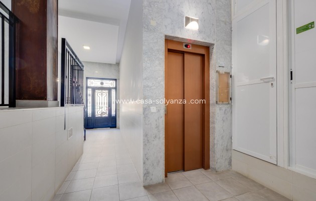 Wiederverkauf - Wohnung - Torrevieja - Center