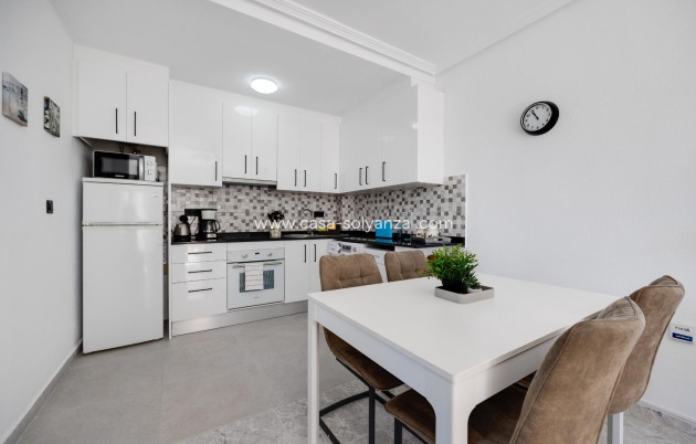 Wiederverkauf - Wohnung - Orihuela Costa - La Zenia