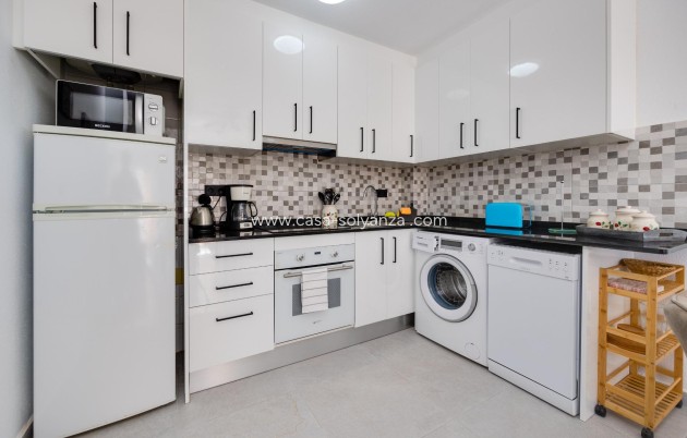 Wiederverkauf - Wohnung - Orihuela Costa - La Zenia