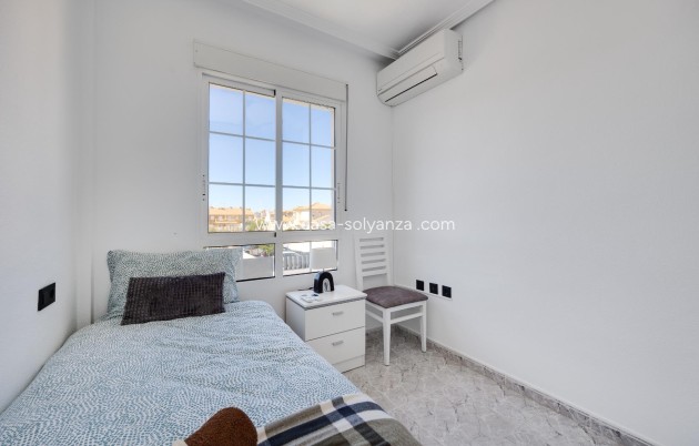 Wiederverkauf - Wohnung - Orihuela Costa - La Zenia