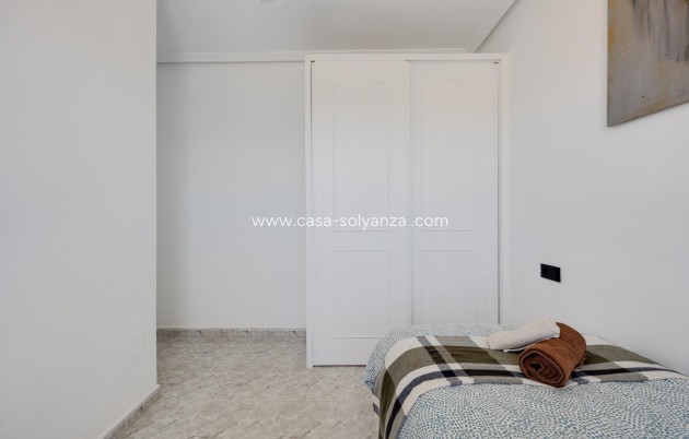Wiederverkauf - Wohnung - Orihuela Costa - La Zenia