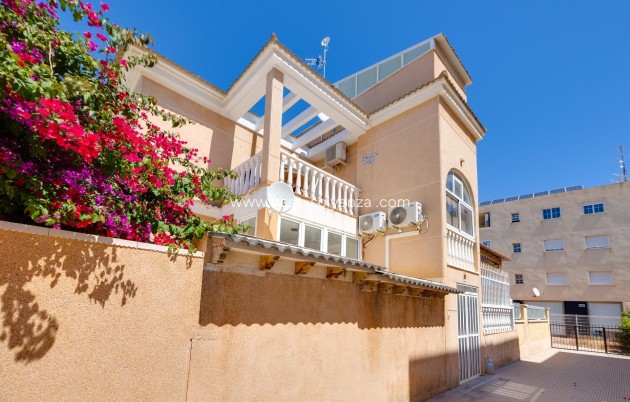 Wiederverkauf - Wohnung - Orihuela Costa - La Zenia