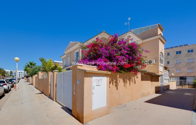 Wiederverkauf - Wohnung - Orihuela Costa - La Zenia