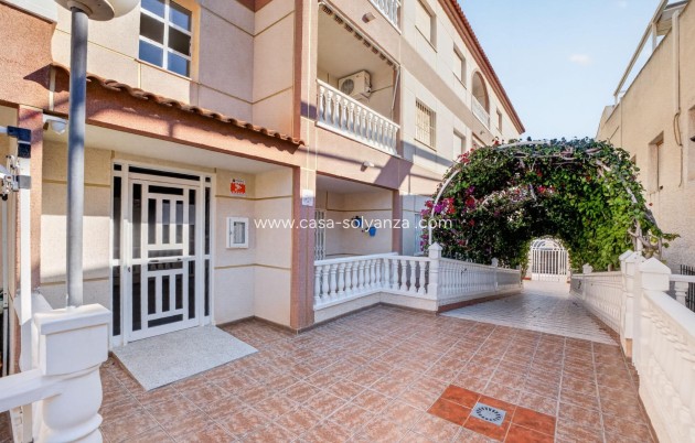 Herverkoop - Appartement / flat - Torrevieja - Playa de los Locos