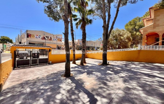 Resale - Villa - Torrevieja - Los Balcones