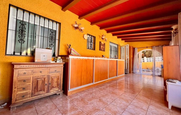 Resale - Villa - Torrevieja - Los Balcones
