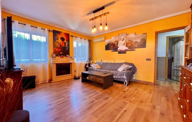 Resale - Villa - Torrevieja - Los Balcones