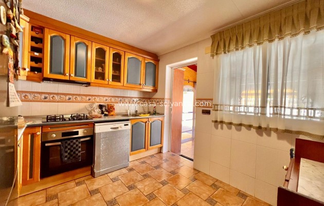 Resale - Villa - Torrevieja - Los Balcones