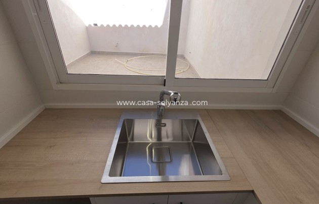 Resale - Townhouse - Pinoso - Inland