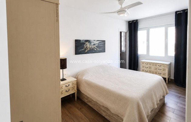 Resale - Apartment / flat - Torrevieja - Playa del Cura