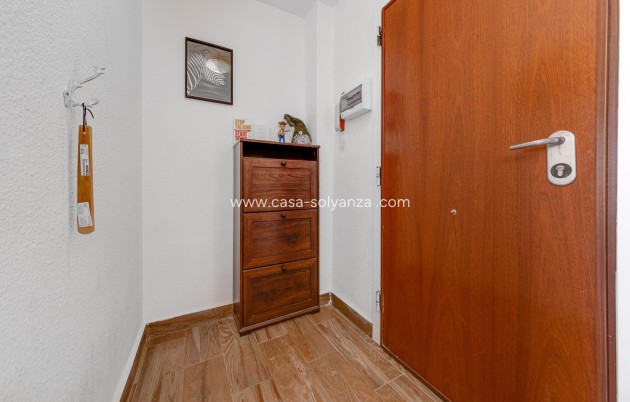 Resale - Apartment / flat - Torrevieja - Playa del Cura