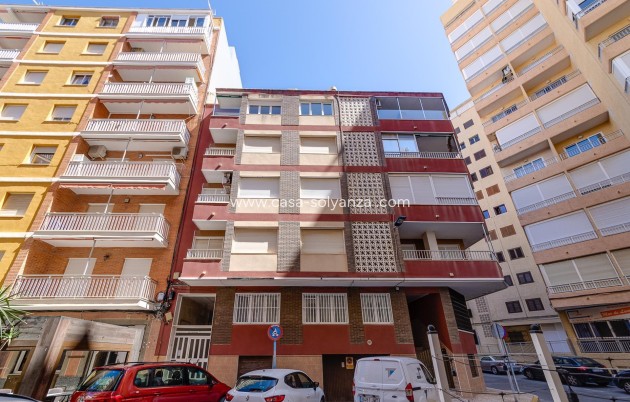 Resale - Apartment / flat - Torrevieja - Playa del Cura