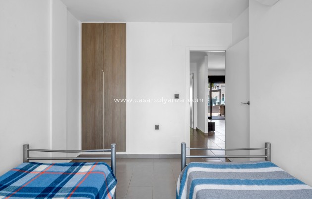 Reventa - Apartamento / piso - Orihuela Costa - La Zenia