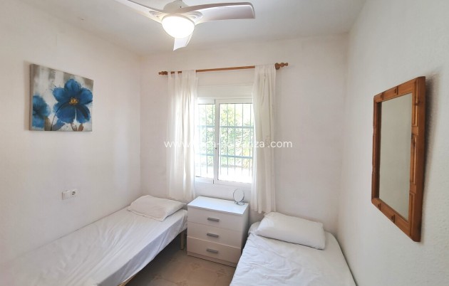 Reventa - Villa - San Miguel de Salinas - Inland