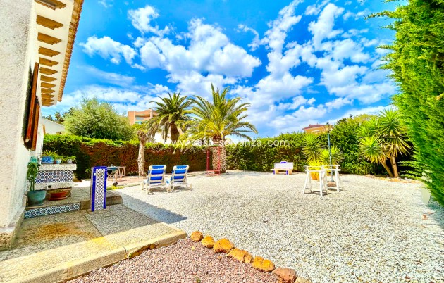 Herverkoop - Villa - La Zenia - Costa Blanca