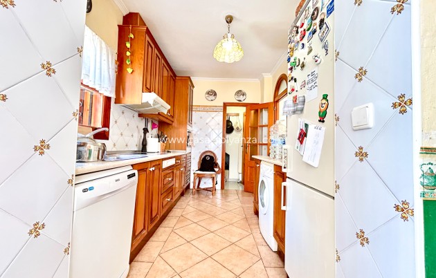 Herverkoop - Villa - La Zenia - Costa Blanca