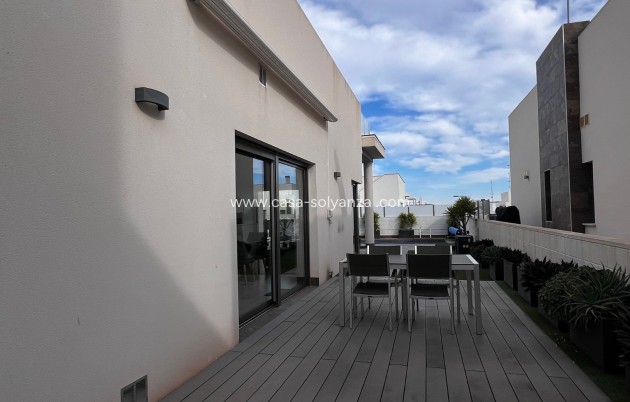 Resale - Villa - Orihuela Costa - Costa Blanca
