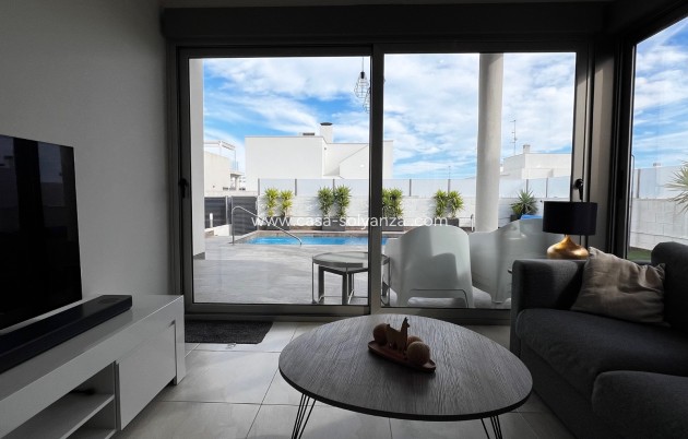 Resale - Villa - Orihuela Costa - Costa Blanca