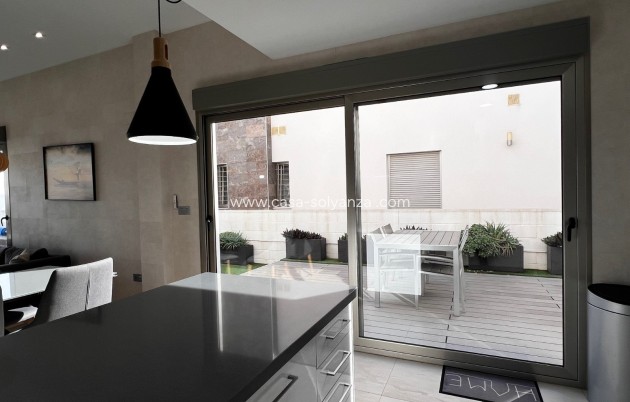 Resale - Villa - Orihuela Costa - Costa Blanca