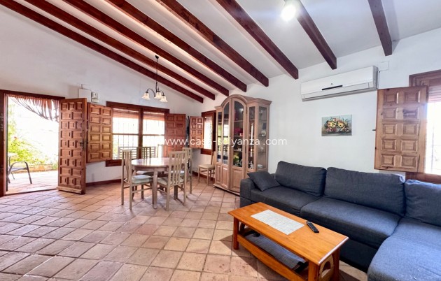 Resale - Villa - Orihuela Costa - Costa Blanca