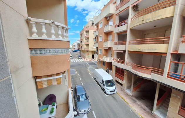 Resale - Apartment / flat - Torrevieja - Playa de los Locos