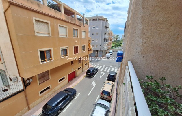 Resale - Apartment / flat - Torrevieja - Playa de los Locos