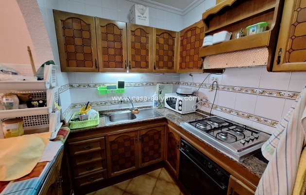 Resale - Apartment / flat - Torrevieja - Playa de los Locos