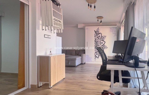 Reventa - Apartamento / piso - Torrevieja - La veleta