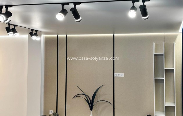 Reventa - Apartamento / piso - Torrevieja - El Acequión - Los Náufragos