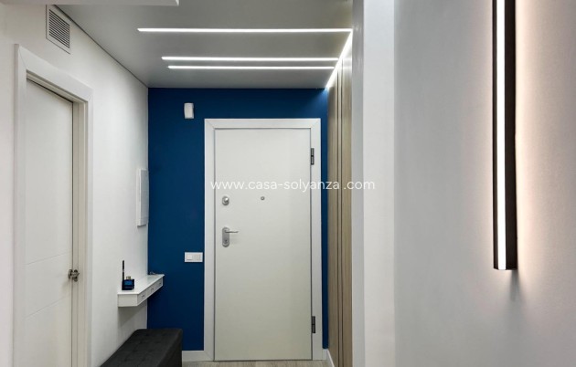 Reventa - Apartamento / piso - Torrevieja - El Acequión - Los Náufragos