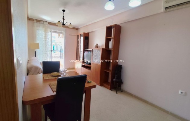 Resale - Apartment / flat - Torrevieja - Center