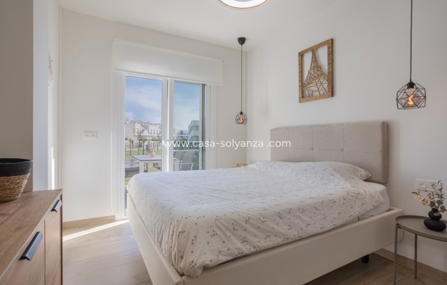 Resale - Apartment / flat - El Raso