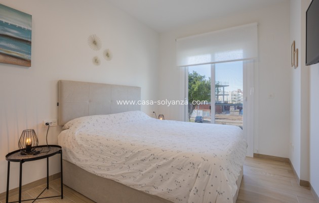Resale - Apartment / flat - El Raso