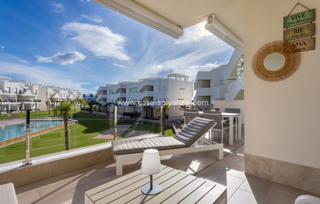 Resale - Apartment / flat - El Raso