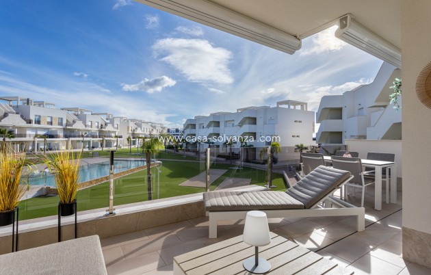 Resale - Apartment / flat - El Raso