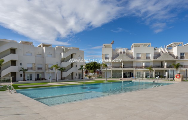Resale - Apartment / flat - El Raso