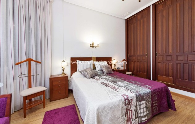 Reventa - Villa - Orihuela Costa - Campoamor