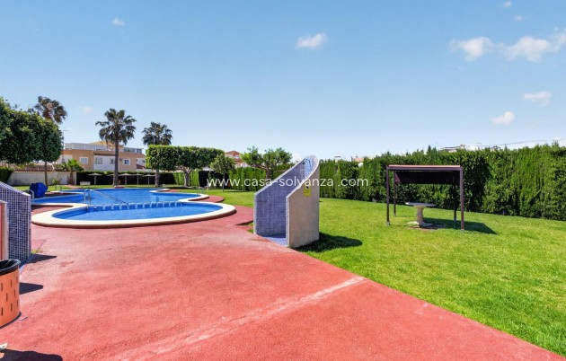 Resale - Apartment / flat - Torrevieja - El Limonar