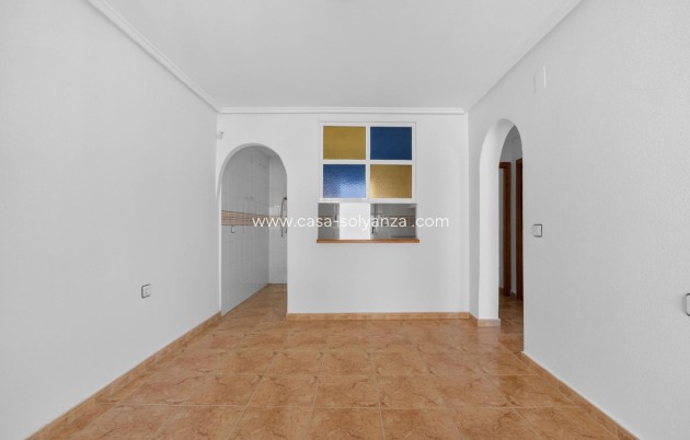 Resale - Apartment / flat - Torrevieja - El Limonar