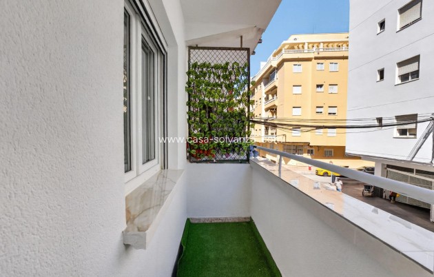 Herverkoop - Appartement / flat - Torrevieja - Center