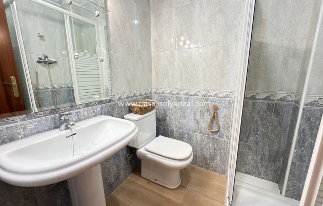 Reventa - Apartamento / piso - San Miguel de Salinas